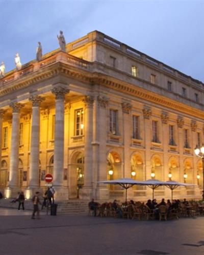 Hôtel des Francs Garçons - Saint-Sauvant